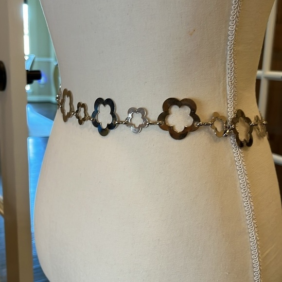 Gold Tone Boho Open Flower Concho Metal Chain Link Belt OS One Size - Picture 4 of 11